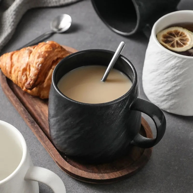 Alvoro Textured Mug
