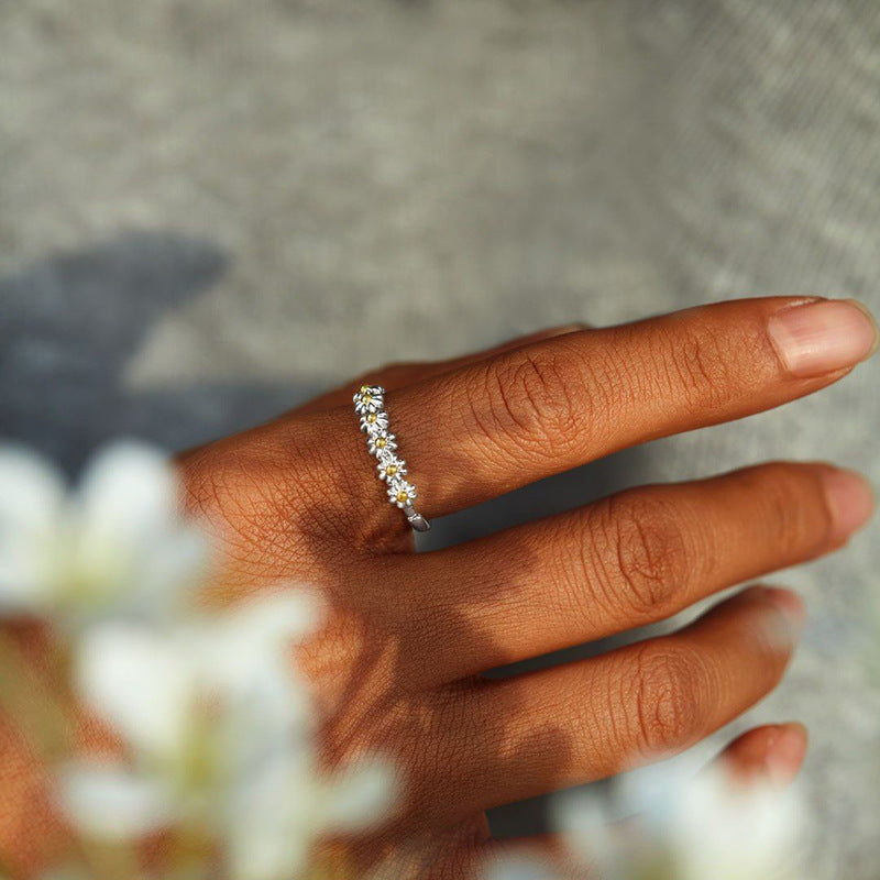 Daisy Adjustable Ring