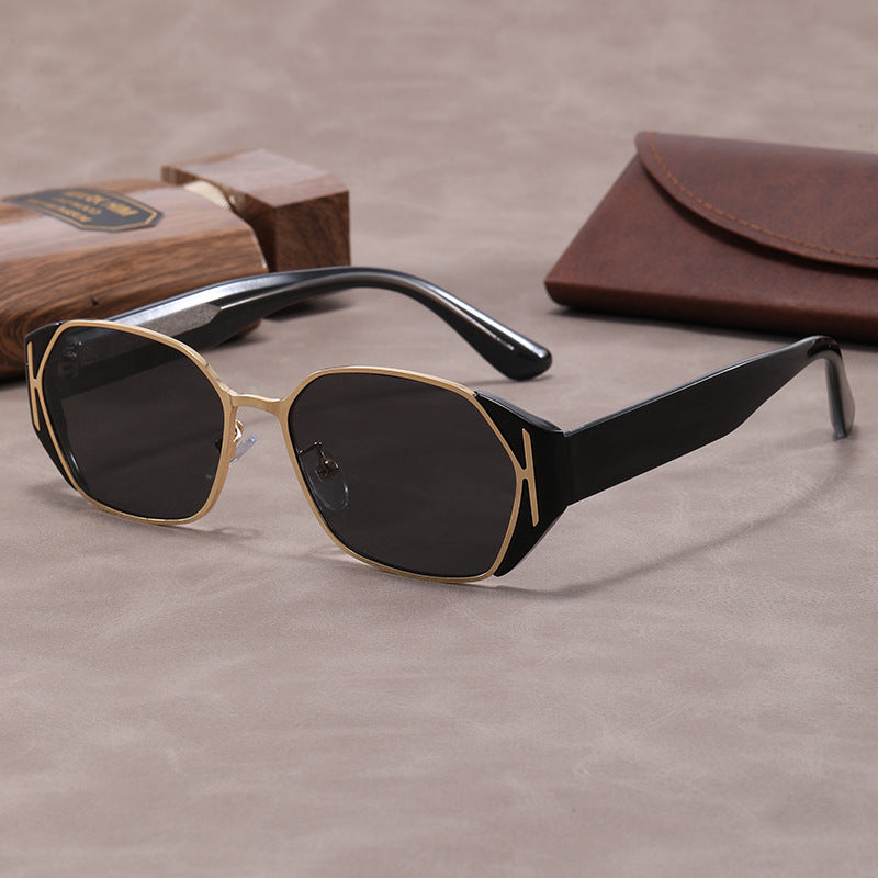 Quinn Retro Sunglasses