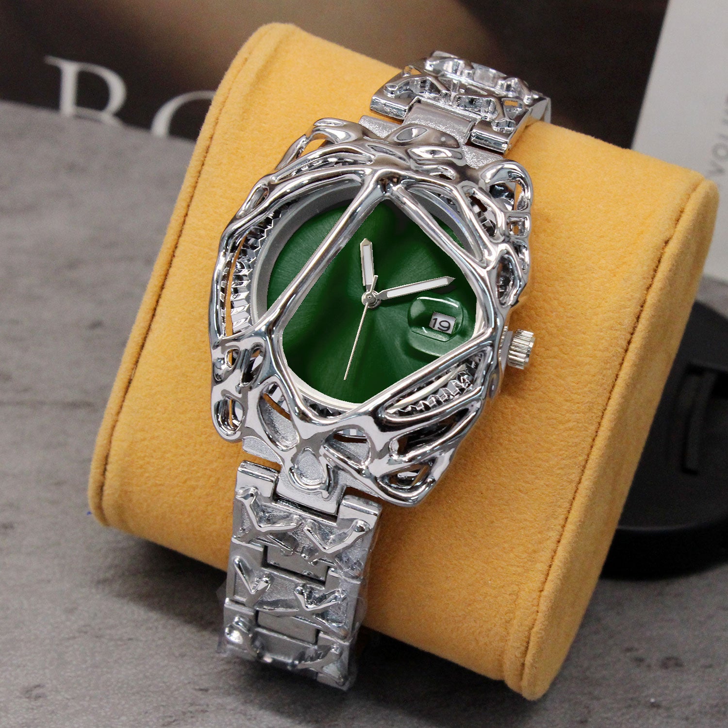 Cobain Watch