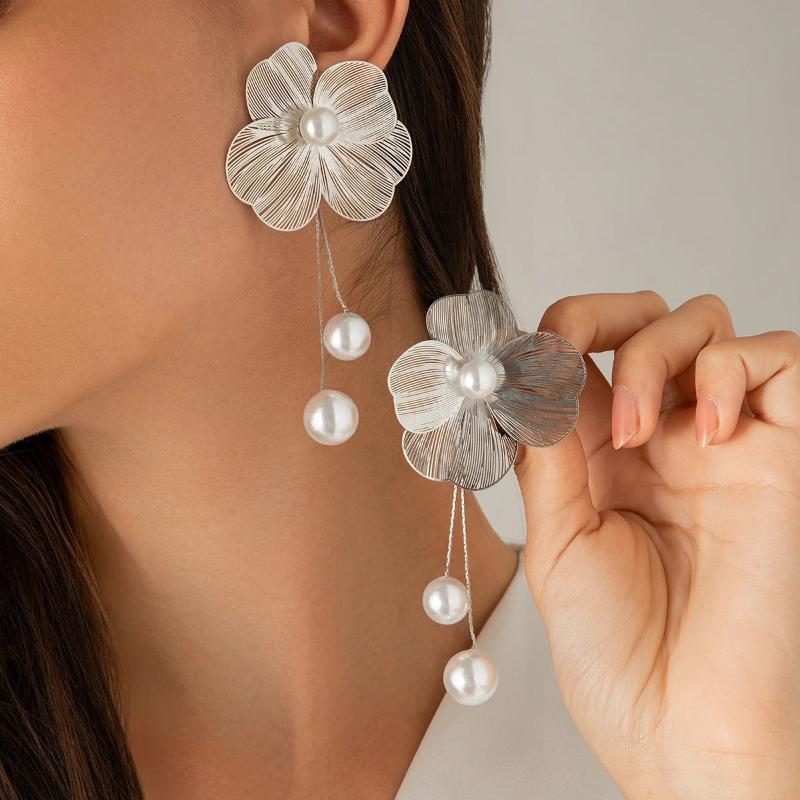 Tesora Drop Earrings